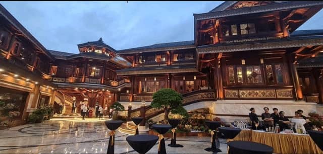 Hé lộ biệt phủ 4.000 m² xa hoa của “bà trùm” chuỗi thẩm mỹ viện Mailisa – Bên trong sang trọng đến choáng ngợp