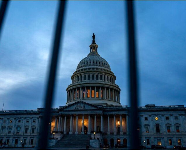 Nóng: Tổng thống Donald Trump ký luật ngân sách, chính phủ Mỹ mở cửa lại