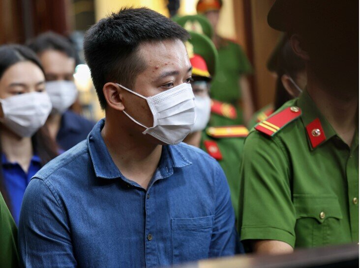 Nguyễn Thúc Thùy Tiên đồng ý để 2 luật sư bào chữa