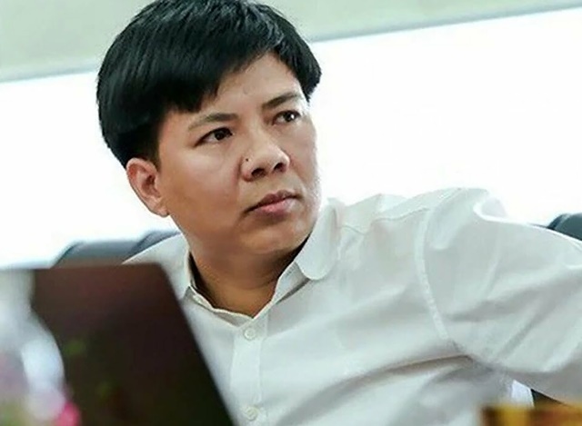 Người tố cáo Shark Thủy hối lộ là ai? Thân thế gây sốc của ‘cận thần’ doanh nhân