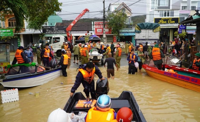 41 người chết, hơn 52.000 nhà ngập do mưa lũ