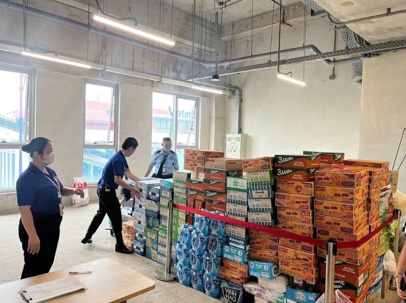 Tổng lực cứu trợ người dân vùng lũ