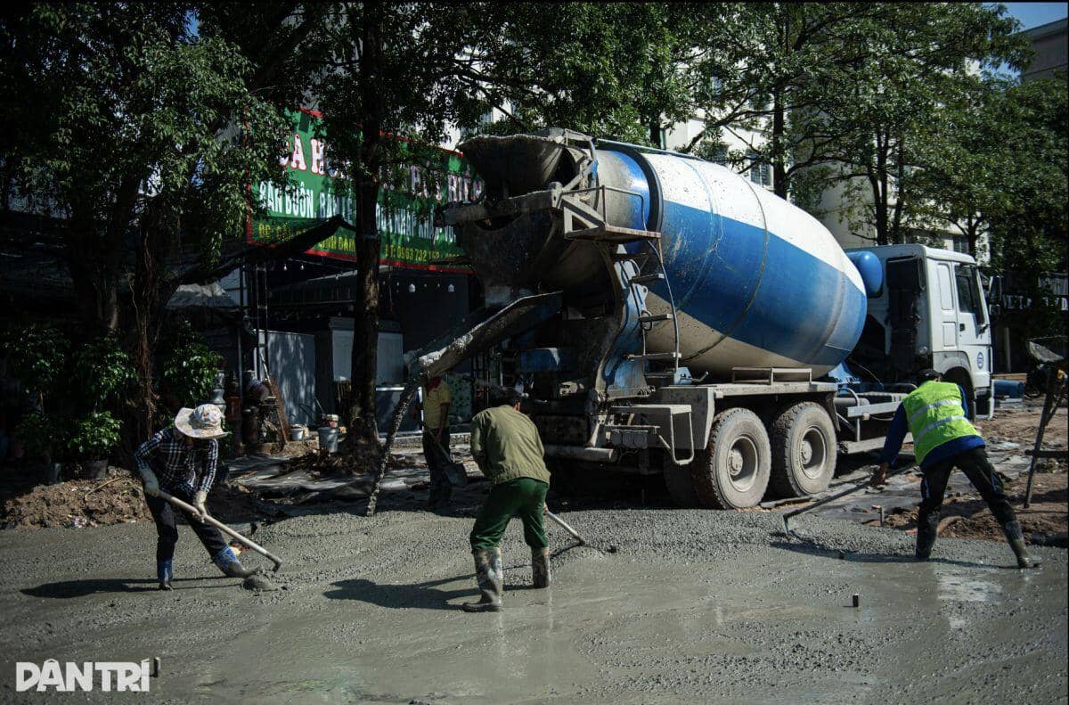 Hà Nội chỉnh trang vỉa hè: Nơi được thay "màu áo mới", nơi vẫn xuống cấp nhức nhối