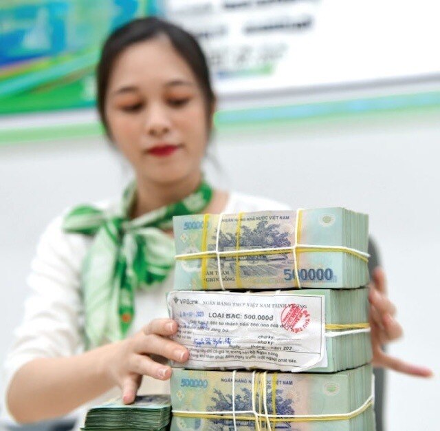 Chứng khoán tháng cuối năm: Áp lực từ vĩ mô và rủi ro địa chính trị