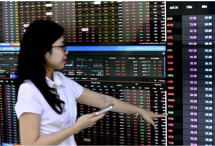 Cảnh báo: Thanh khoản toàn thị trường lao dốc