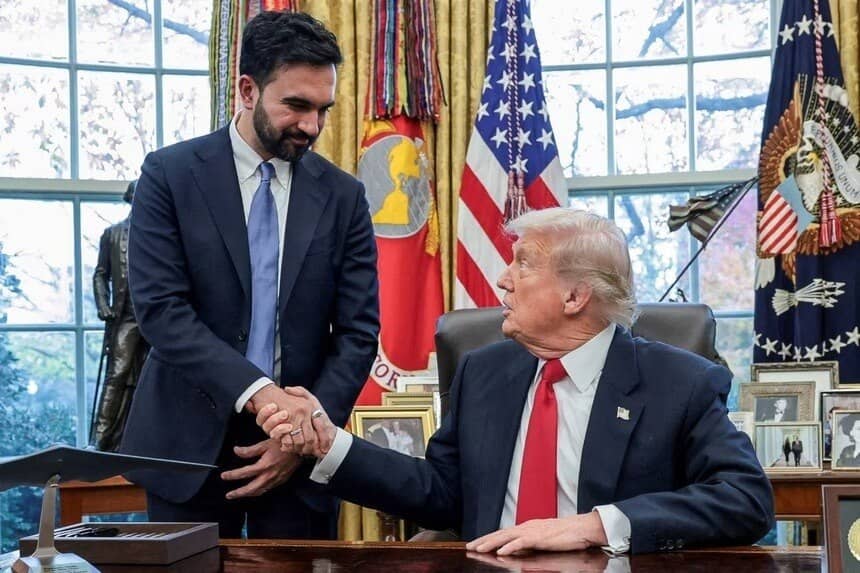 Sự thân thiện khó hiểu của ông Trump