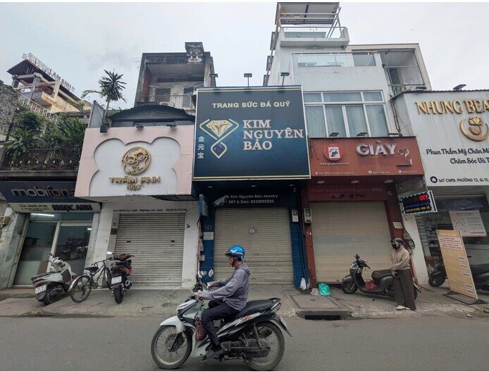 Công an TPHCM vào cuộc vụ hàng loạt khách hàng mất liên lạc với chủ tiệm vàng