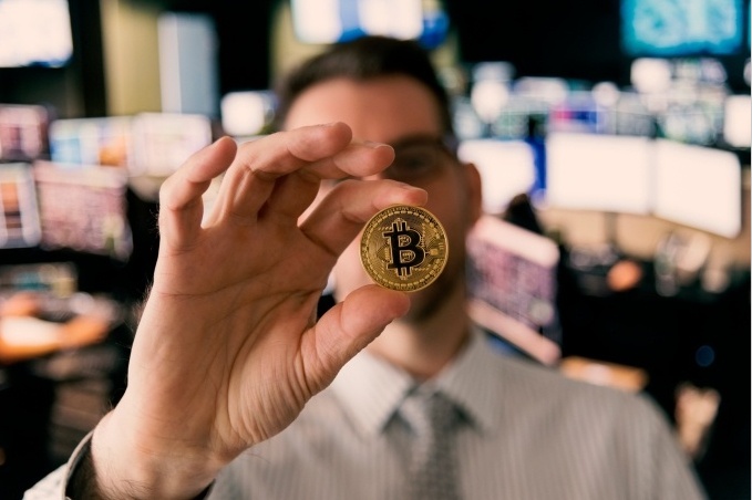 'Cá voi' gom Bitcoin sau 3 tháng bán ròng