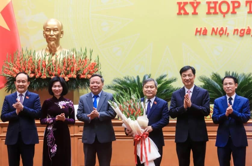 Tân Chủ tịch Hà Nội đặt mục tiêu chống ô nhiễm, ùn tắc và ngập úng