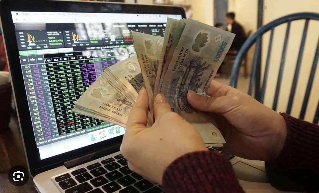 Lịch chốt quyền nhận cổ tức bằng tiền của 7 DN