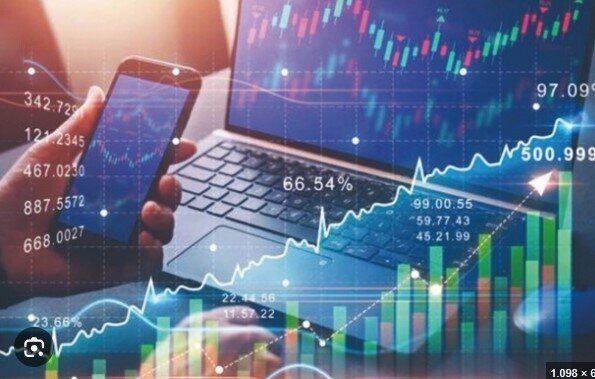 Dòng tiền dịch chuyển, NĐT nên hành động thế nào?