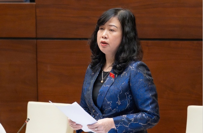Bộ trưởng Y tế: Sẽ tăng dần phụ cấp cho nhân viên y tế
