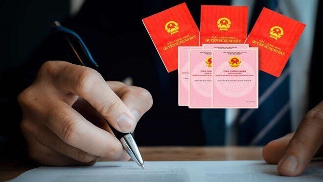 Sổ đỏ Hà Nội: Người dân chật vật, ‘cò’ thì chạy vù vù!