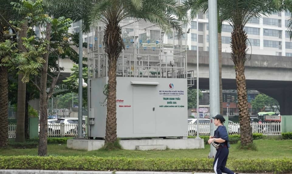 Hà Nội ô nhiễm không khí từ sáng đến đêm