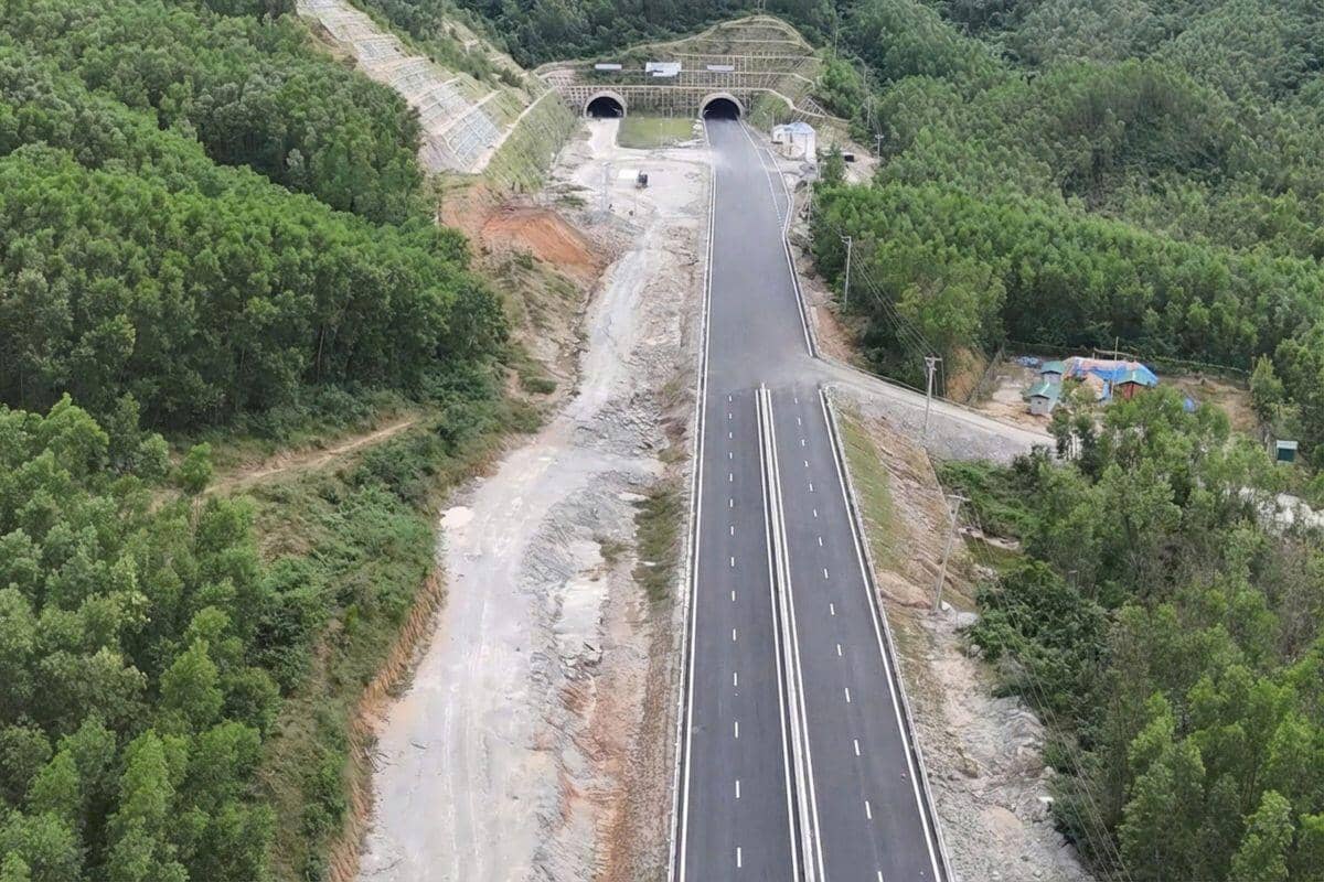 Đèo Cả sắp hoàn thành dự án lớn nhất cao tốc Bắc - Nam, vượt tiến độ 8 tháng