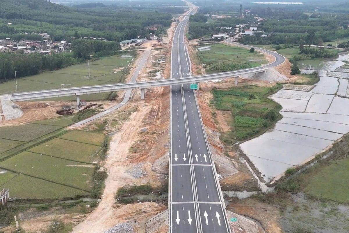 Đèo Cả sắp hoàn thành dự án lớn nhất cao tốc Bắc - Nam, vượt tiến độ 8 tháng