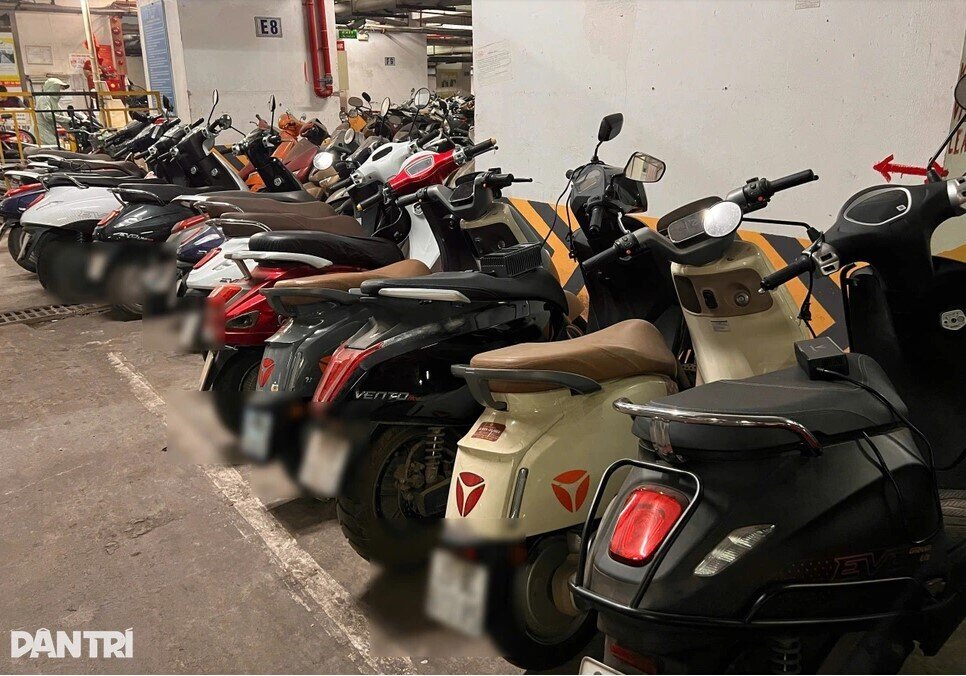 Cấm gửi xe điện ở chung cư HH Linh Đàm: Hàng nghìn cư dân “vỡ trận” vì mới đổi xe!