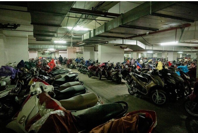 Luật sư nói về việc cấm gửi xe điện tại khu chung cư gần 40.000 dân