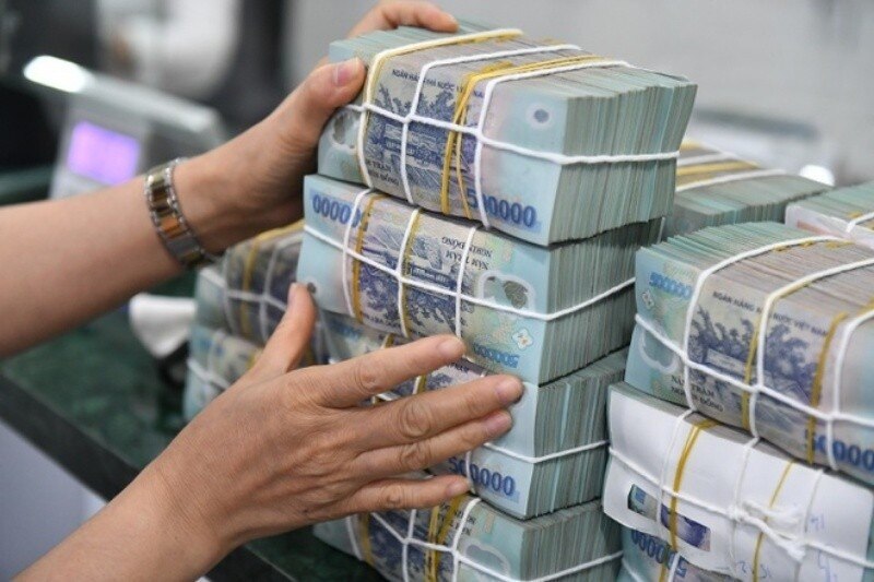 Dòng tiền bất ổn nhà băng cũng "đứng ngồi không yên"