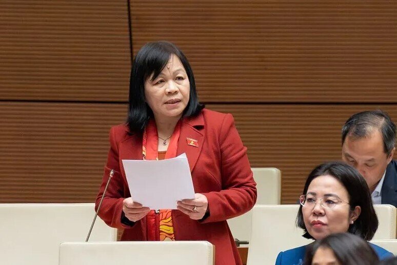 Thảm cảnh sau lũ: Tài sản trắng tay, nhiều gia đình ‘thoát nghèo’ theo nghĩa đau lòng