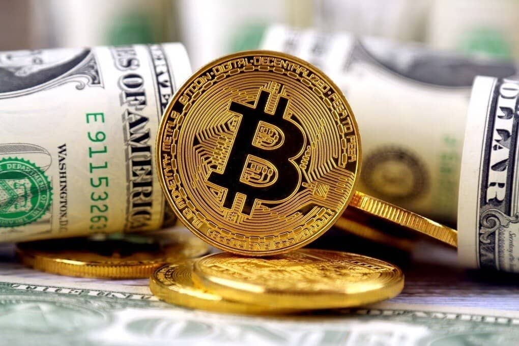 Bitcoin "nín thở" chờ  Strategy