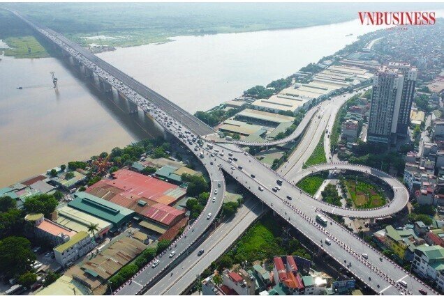 Dòng tiền đổ vào đầu tư công: Cổ phiếu nào sắp hưởng lợi lớn?
