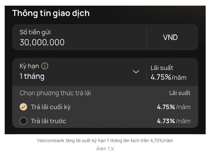 Lãi suất tiết kiệm nóng rực: Vietcombank, VietinBank vào cuộc đua mới