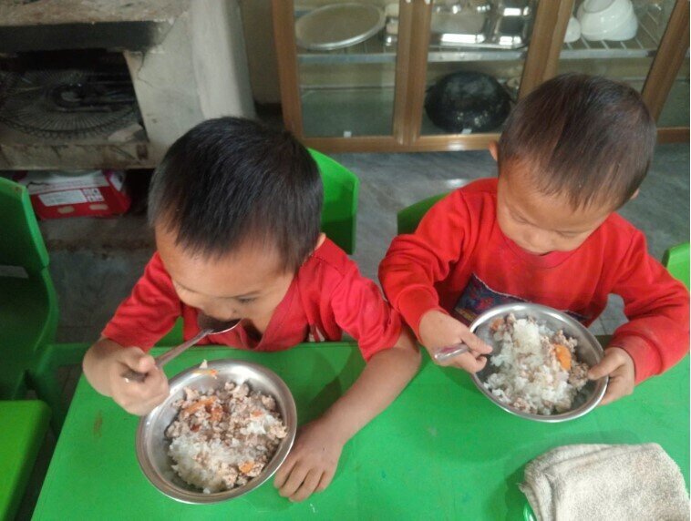 Giải mã dự án ‘Nuôi em’: Dòng tiền đổ về mỗi năm và câu hỏi lớn về minh bạch