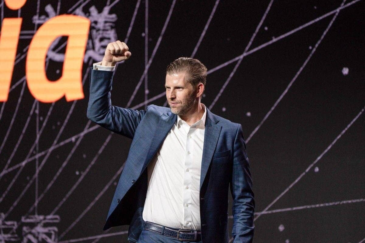 Eric Trump giàu gấp 10 lần kể từ khi ông Trump tái đắc cử
