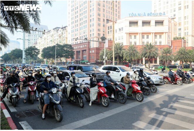 Hà Nội lắp camera AI, tài xế “ngoan” thấy rõ