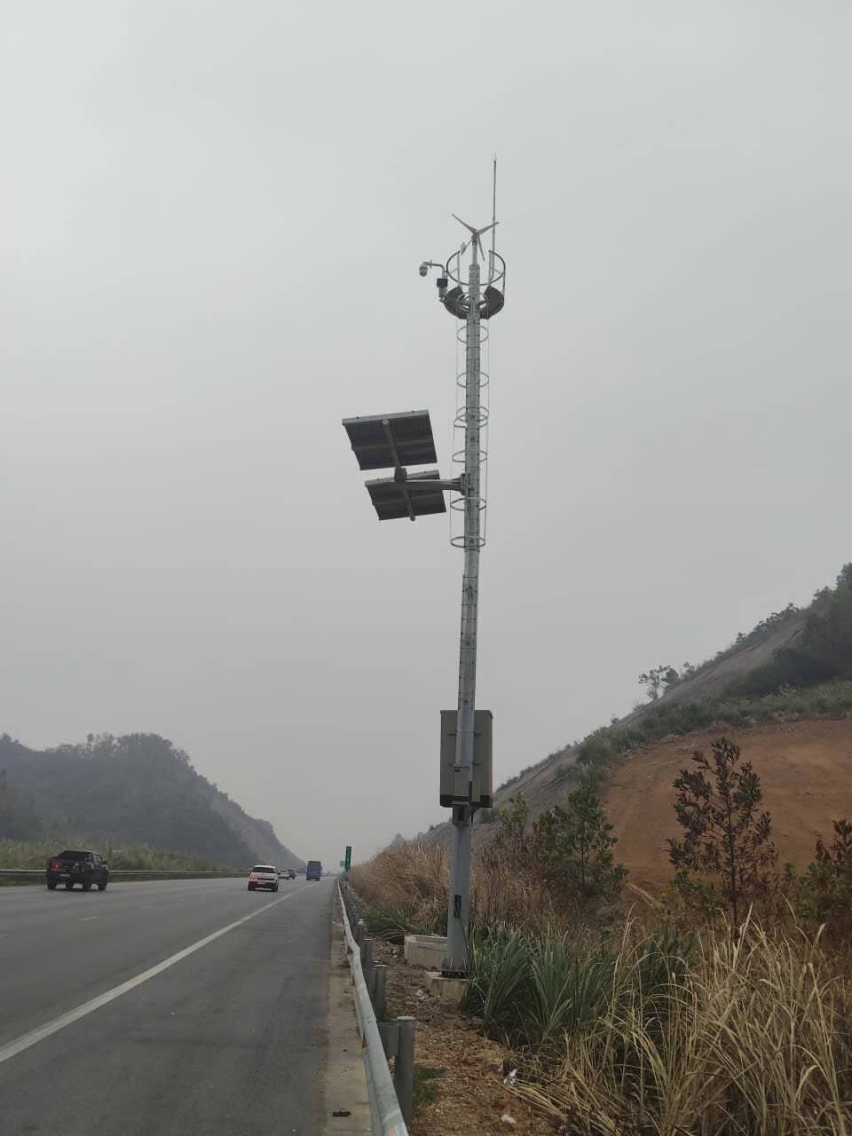 Cao tốc Bắc - Nam mọc dày camera lạ: Chuẩn bị phạt nguội toàn tuyến?