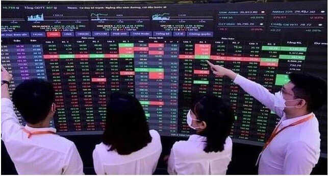 Ngành nào sẽ 'hút tiền' trong năm 2026?