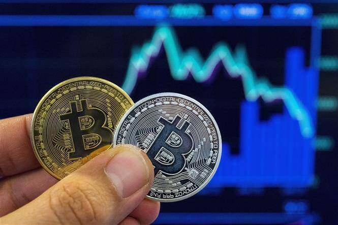 Bitcoin và năm bão tố: Liên tục lập đỉnh rồi rơi tự do