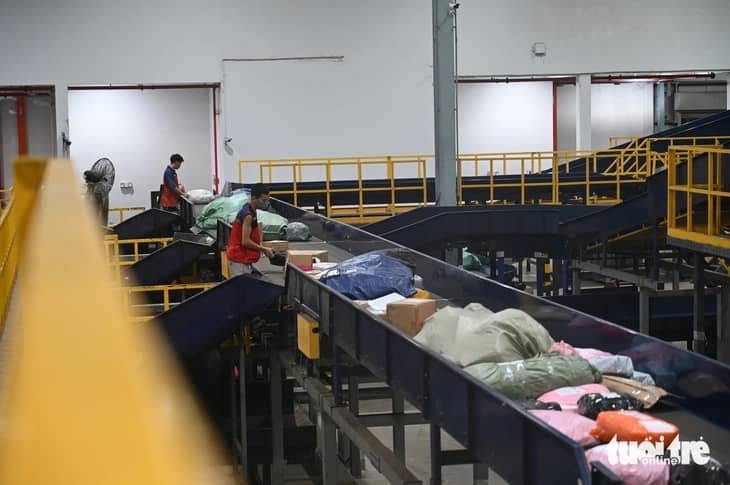 Chi phí logistics của Việt Nam lọt top đắt đỏ trong khu vực: Điểm nghẽn ở đâu?