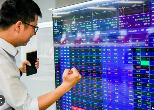 "Sóng tăng" mới đang hình thành﻿ trên TTCK