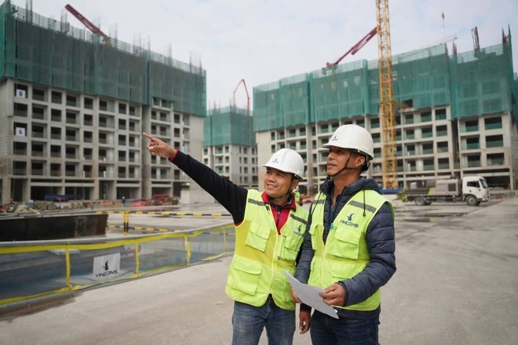 Coteccons, Hòa Bình “đại chiến” Vingroup?