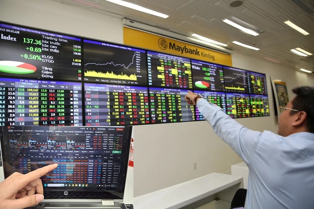 VN-Index giảm sốc, cổ phiếu rơi tự do: Đây đã là đáy hay chỉ mới bắt đầu?