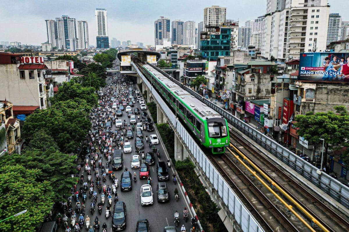 Những con số 'khó tin' khi ông Đường 'bia' hiến kế xây 100.000 căn nhà ở xã hội giá từ 1 tỷ trên nóc tàu điện