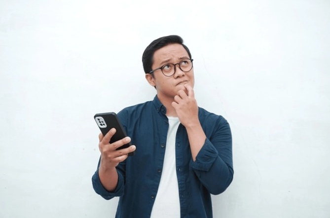 Tôi chọn giữ tiền và mất bạn: Sai hay tỉnh táo?