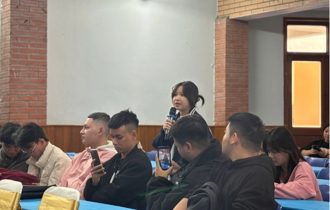 Tiền A80 đợt 2 “bặt vô âm tín”, sinh viên Cao đẳng Du lịch Hà Nội tiếp tục chờ