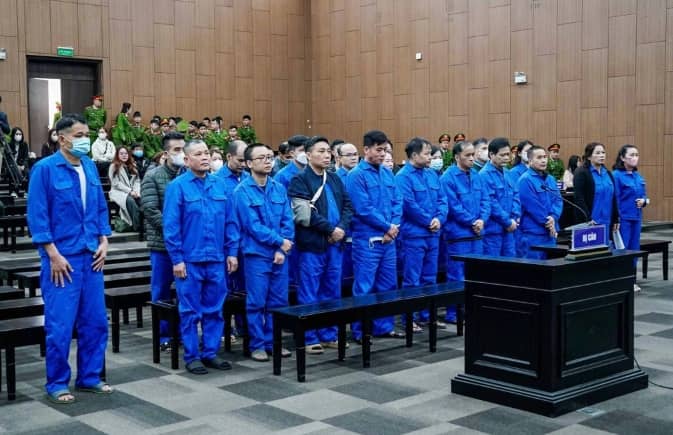 Cựu Chánh án chi 100 triệu “chạy án” giúp vợ vì… “thấy vợ buồn, trầm cảm”