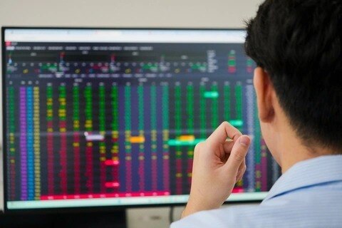 Thanh khoản cuối năm khó cải thiện