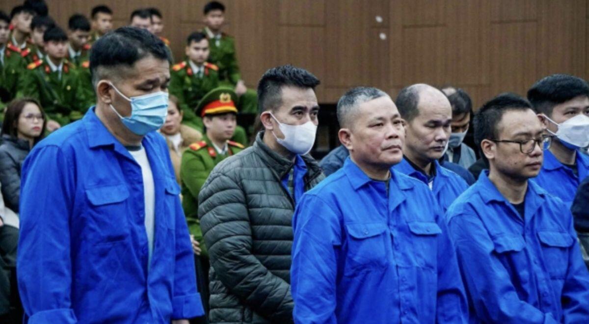 Cựu thẩm phán 'thả tim' 4 lần khi nhận tin nhắn xin chạy án