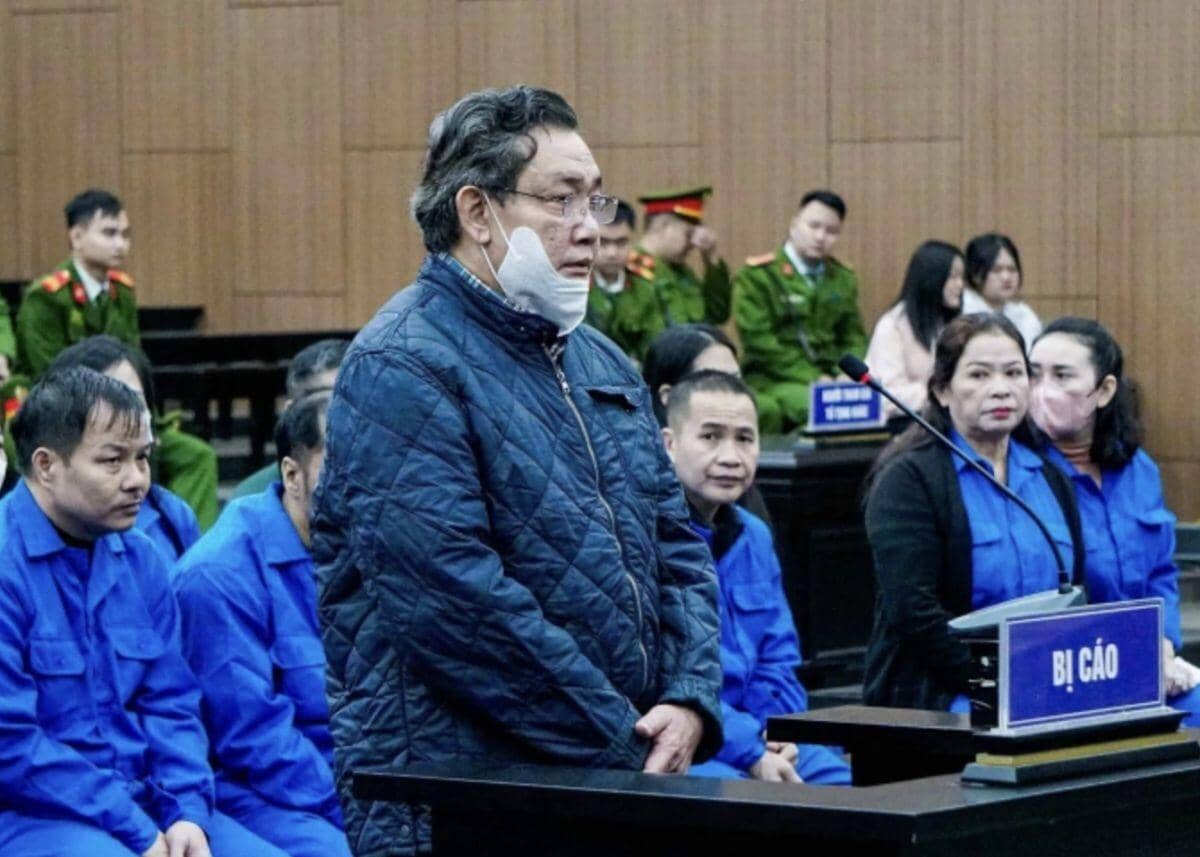 Cựu thẩm phán 'thả tim' 4 lần khi nhận tin nhắn xin chạy án