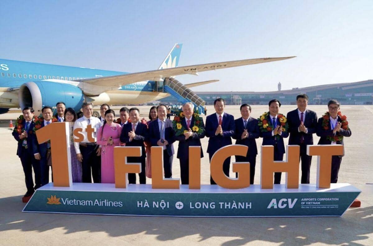 Vietnam Airlines mở chuyến bay chở khách đầu tiên, đánh dấu cột mốc vận hành sân bay Long Thành