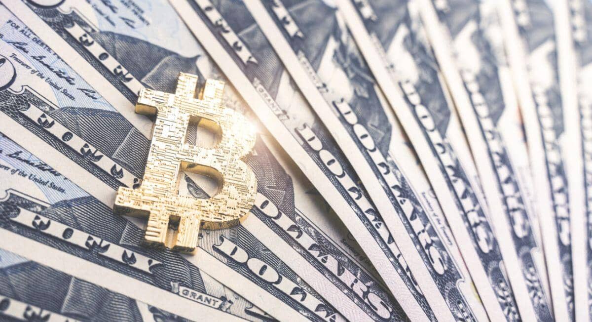 Bitcoin năm 2026: Lên 200.000 USD hay sập về 10.000 USD?