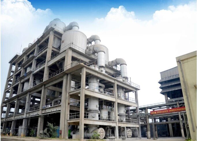 Cổ phiếu DGC giảm sàn liên tiếp, vì sao Đức Giang vẫn im lặng?