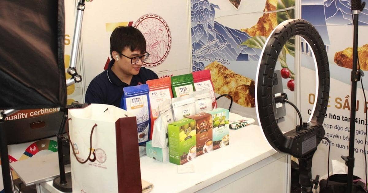 Thị trường kinh doanh online năm 2026: Chọn đứng vững hay chấp nhận đào thải?