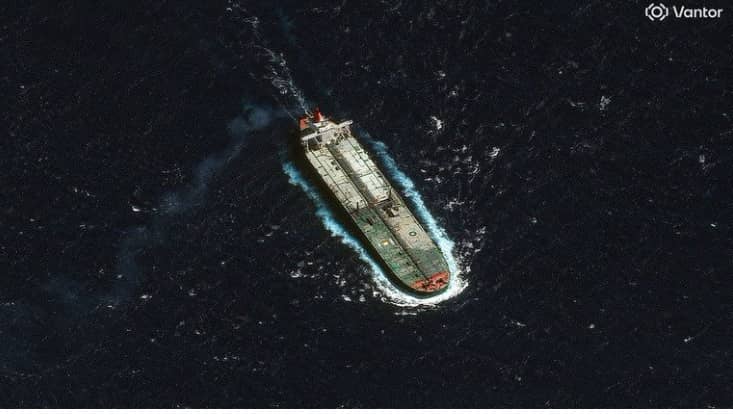 Tàu dầu tháo chạy khi bị lực lượng Mỹ truy đuổi ngoài khơi Venezuela