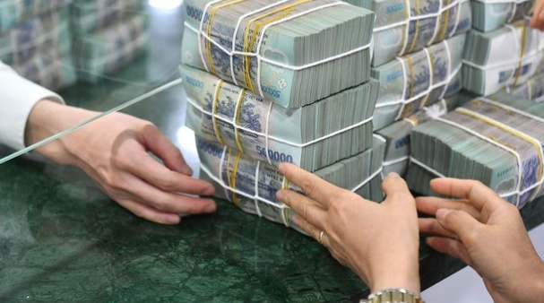 Big4 ngân hàng đồng loạt tăng lãi suất: Chuyên gia tiết lộ lý do ‘áp lực vốn cuối năm’